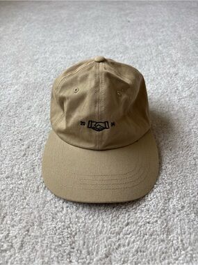 The Classic Tan Cotton Baseball Cap with Black Stitch Detail